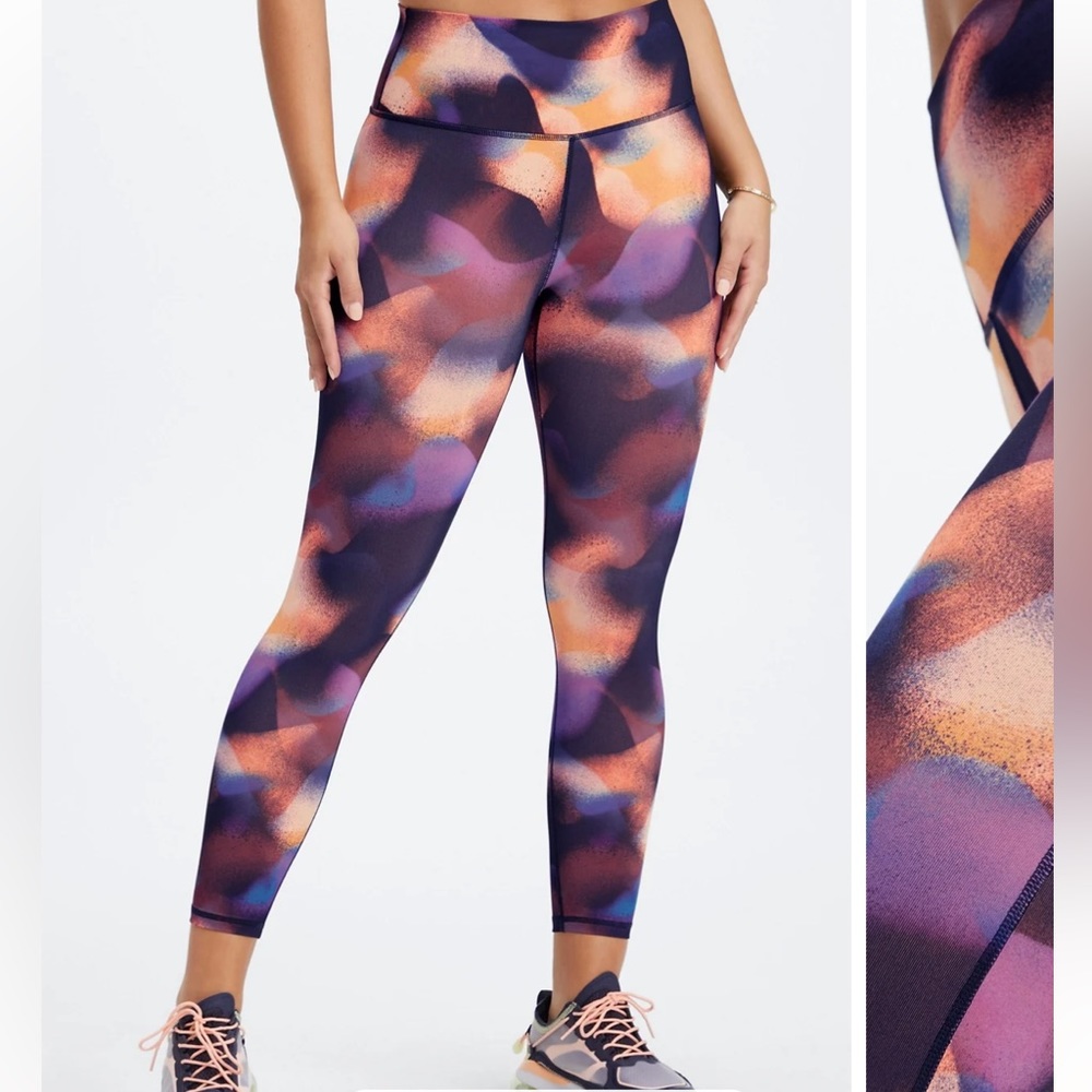 Define PowerHold® High-Waisted 7/8 Legging
